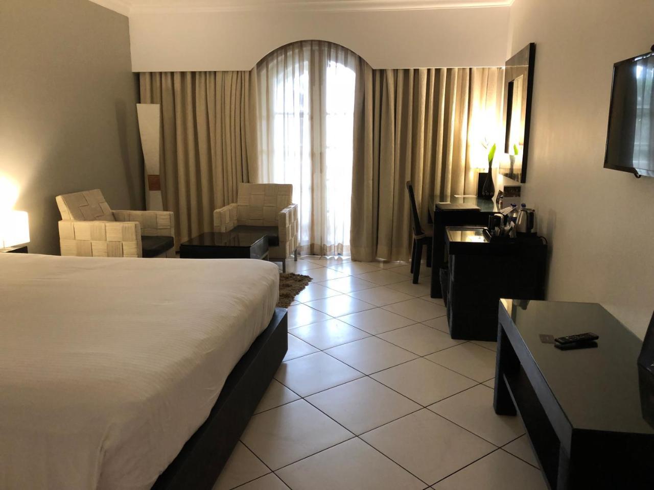 The Zuri White Sands, Goa Resort & Casino Варка Екстер'єр фото